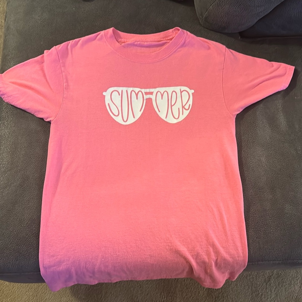 Summer TShirt. Size Small.
